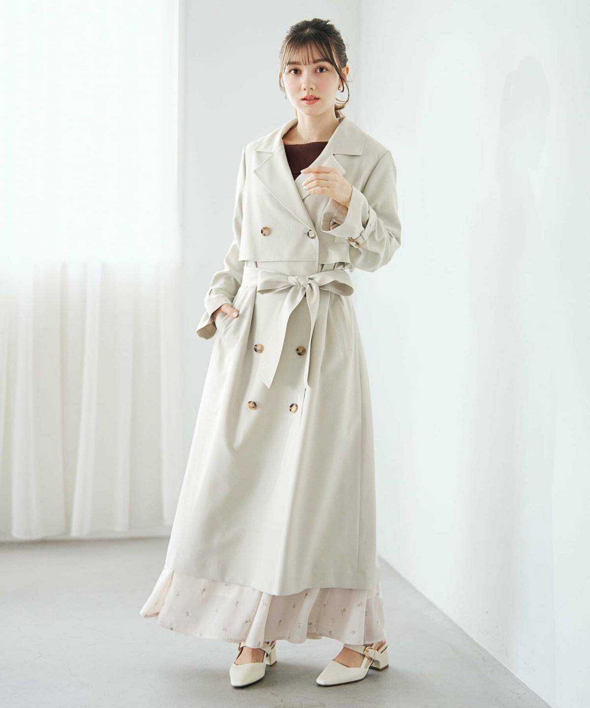 春コーデの女性