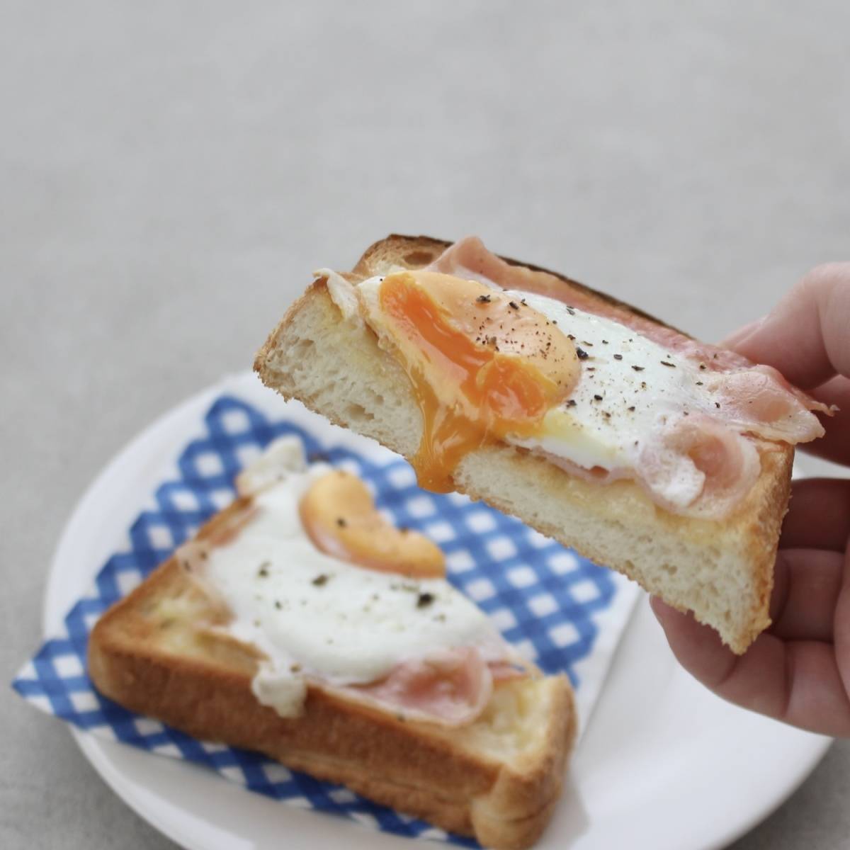 パスコ公式の「ベーコンエッグトースト」のレシピ