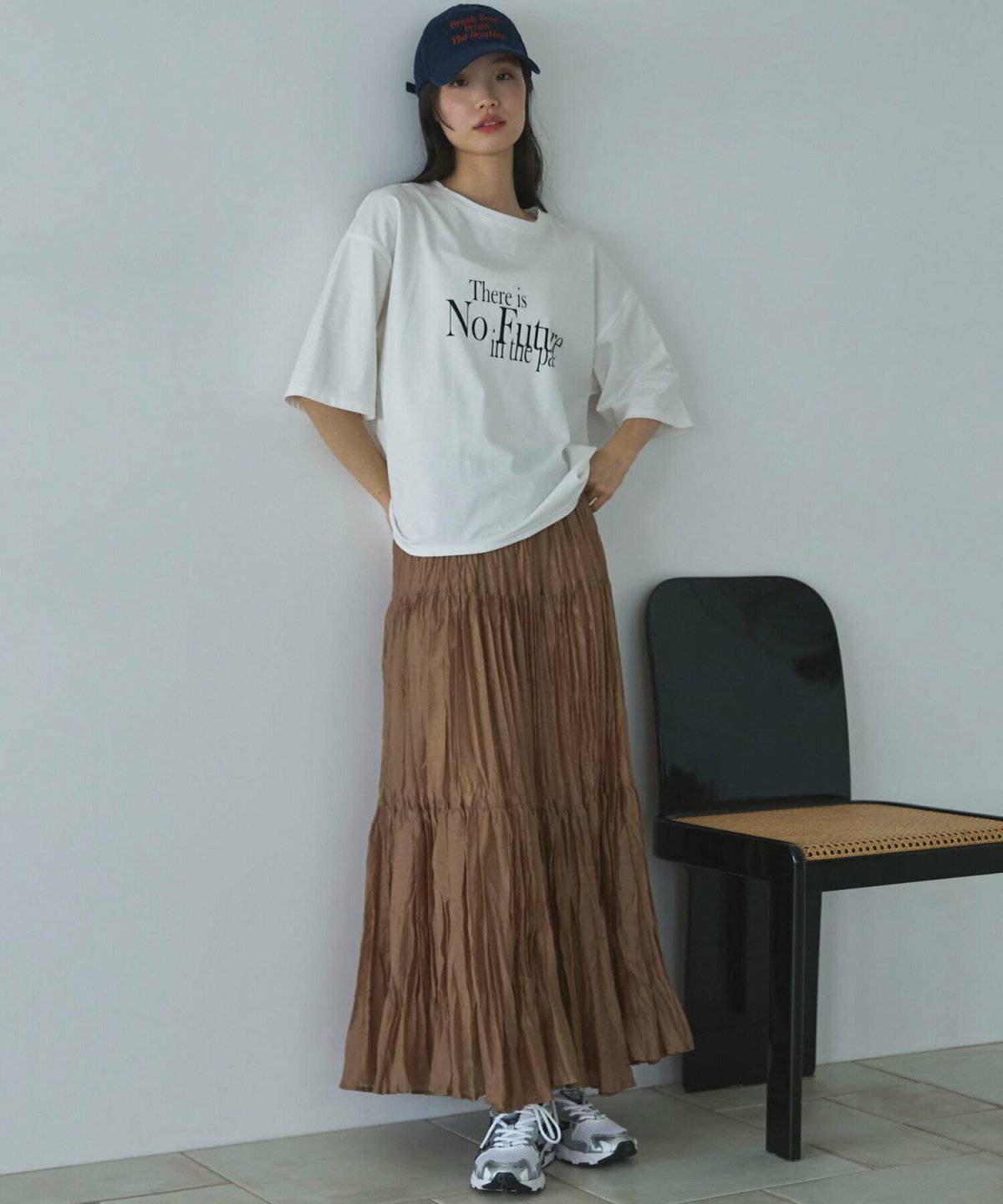 春コーデの女性