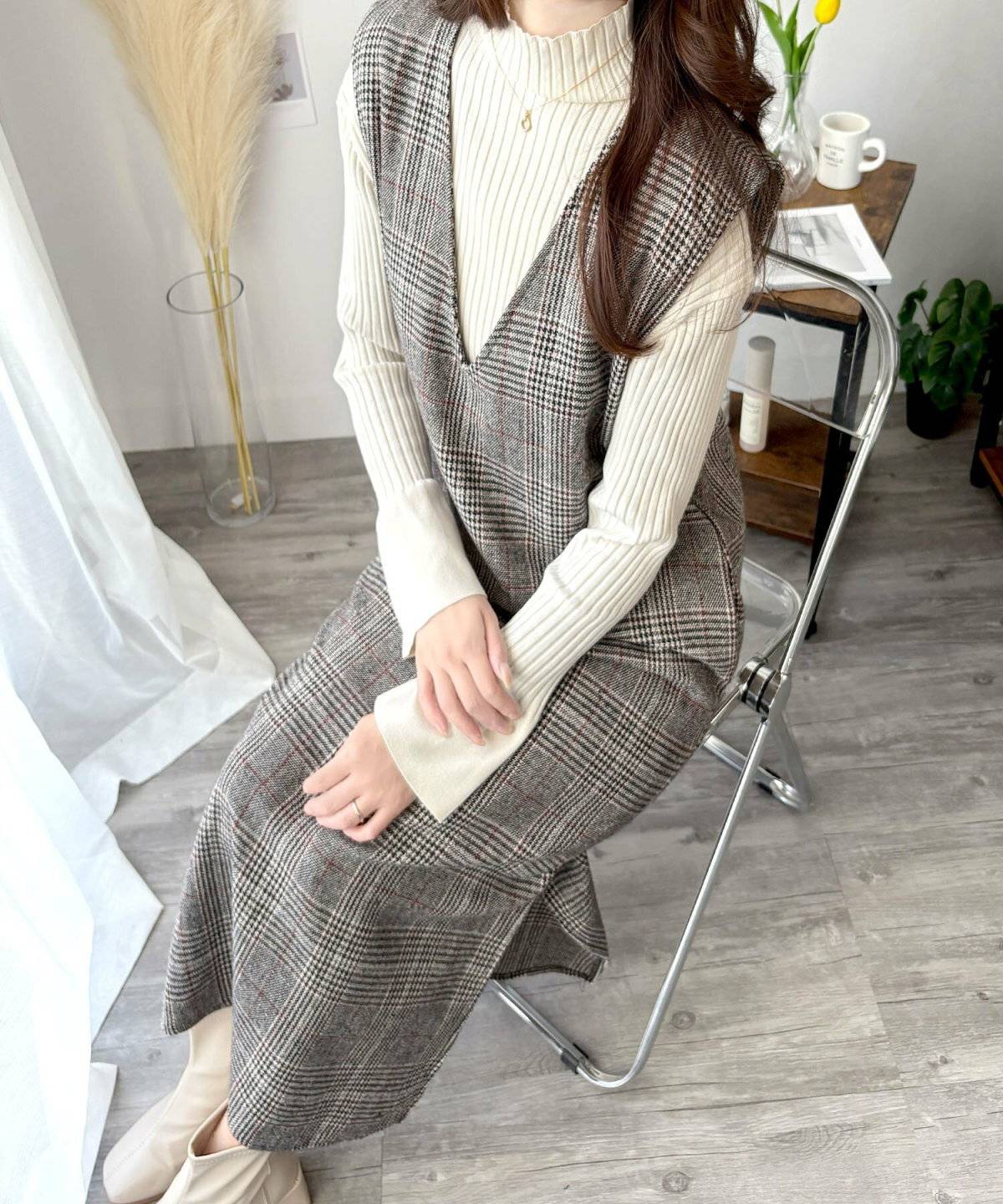 赤チェックと合わせて大人ガーリーに