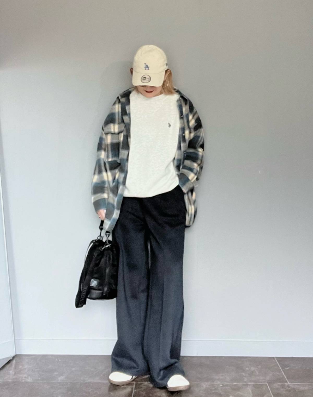 チェック柄のシャツで華やかに♡