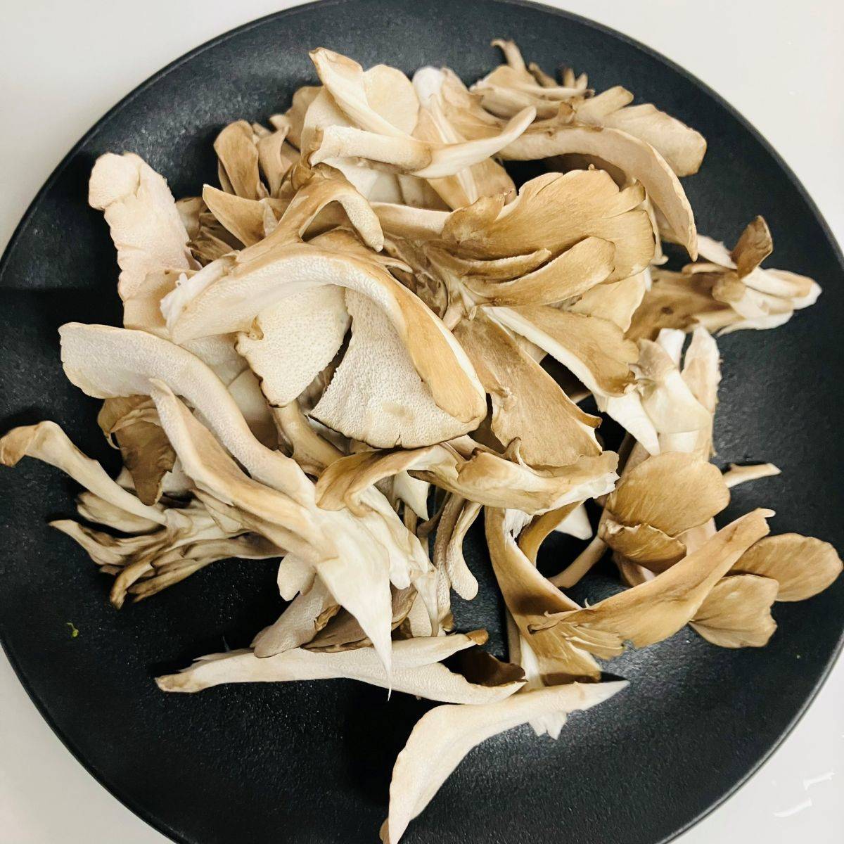 JAグループ公式の「ブロッコリーとまいたけと豚肉の炒め物」のレシピ