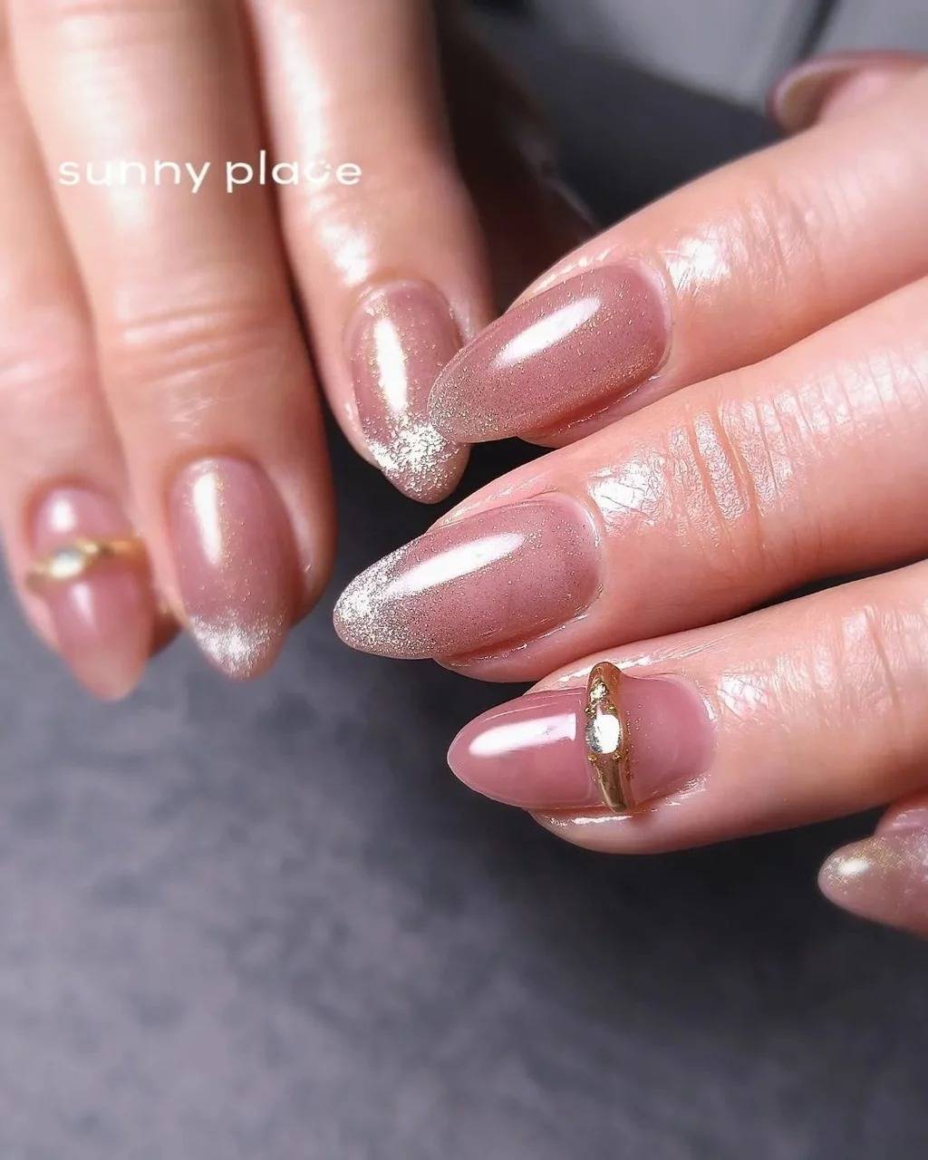 リングやマグネットのネイル