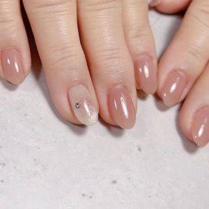 【2026年春】第一印象が格段にアップする。万人ウケする最新ネイル5選