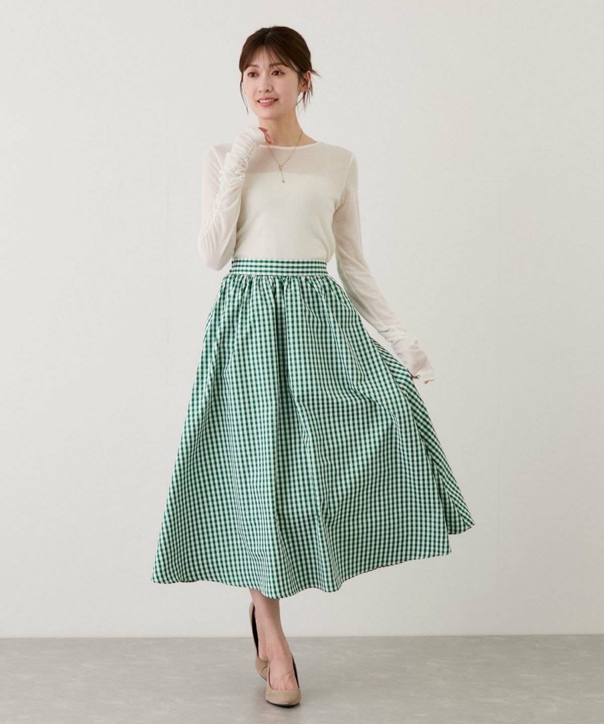 夏コーデの女性