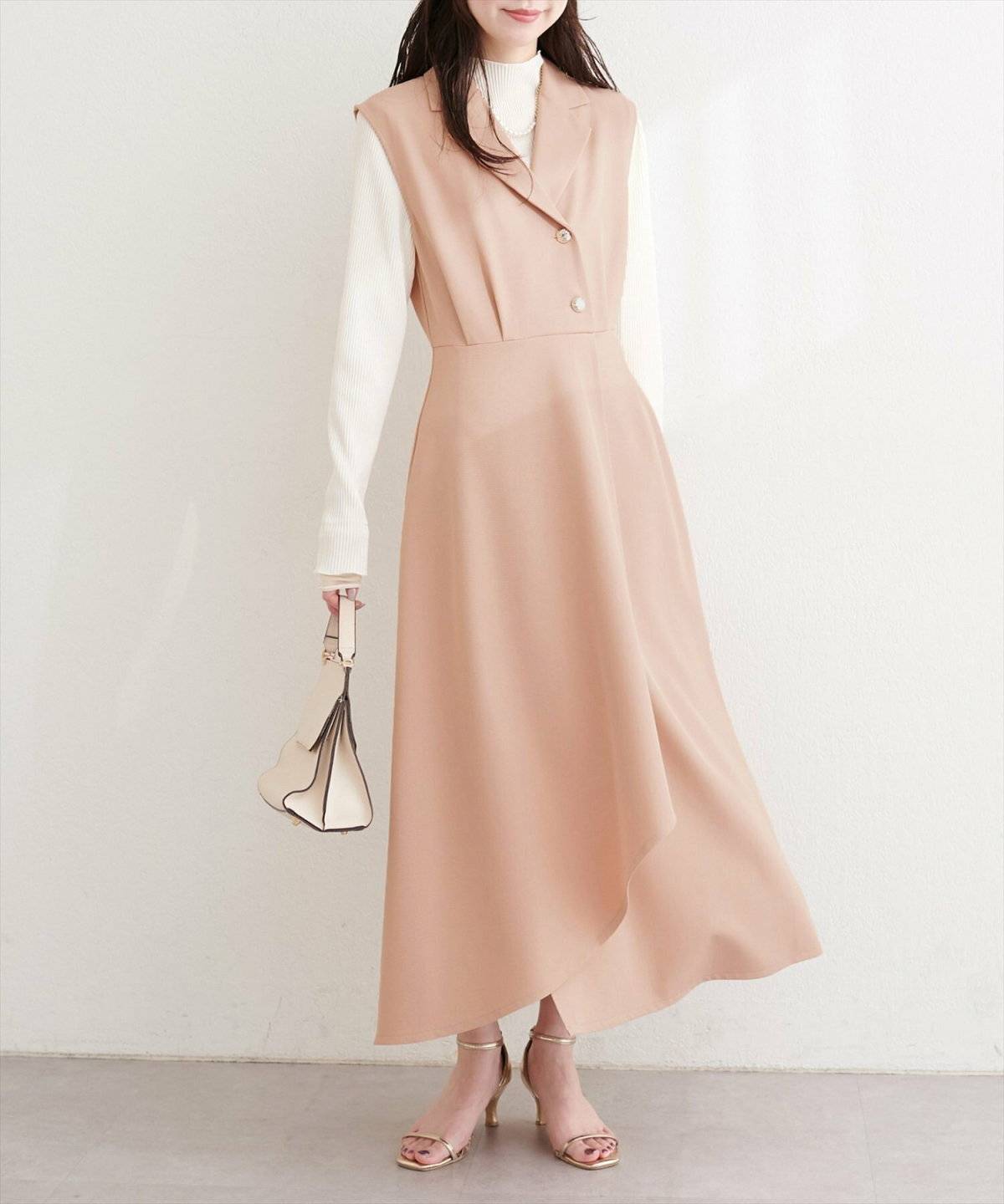 ピンクのワンピース