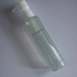 くすみ悩みにアプローチ！澄んだなめらか肌へ導く「shu uemura」クレンジングオイル