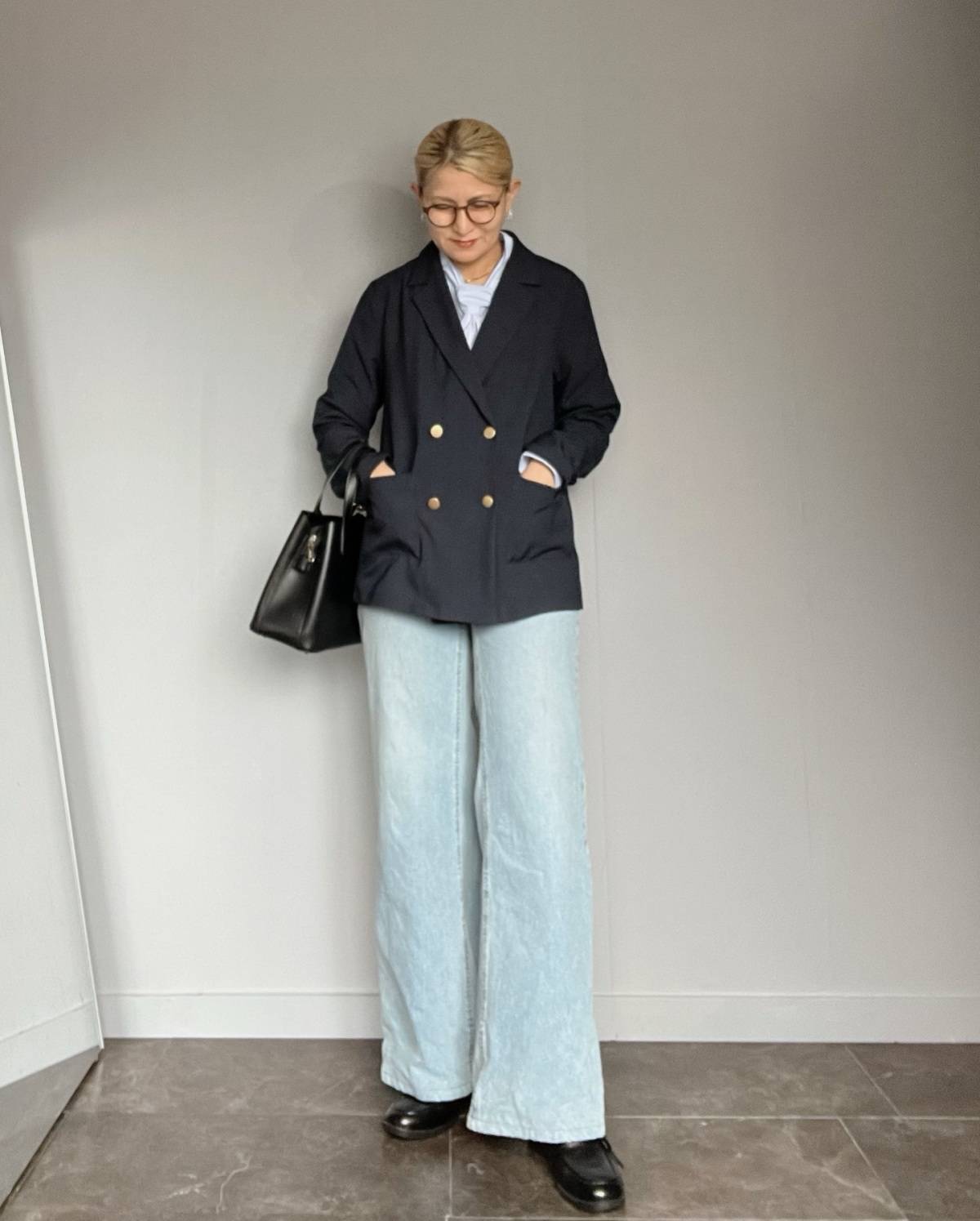 ジャケットを羽織ったMIXコーデ