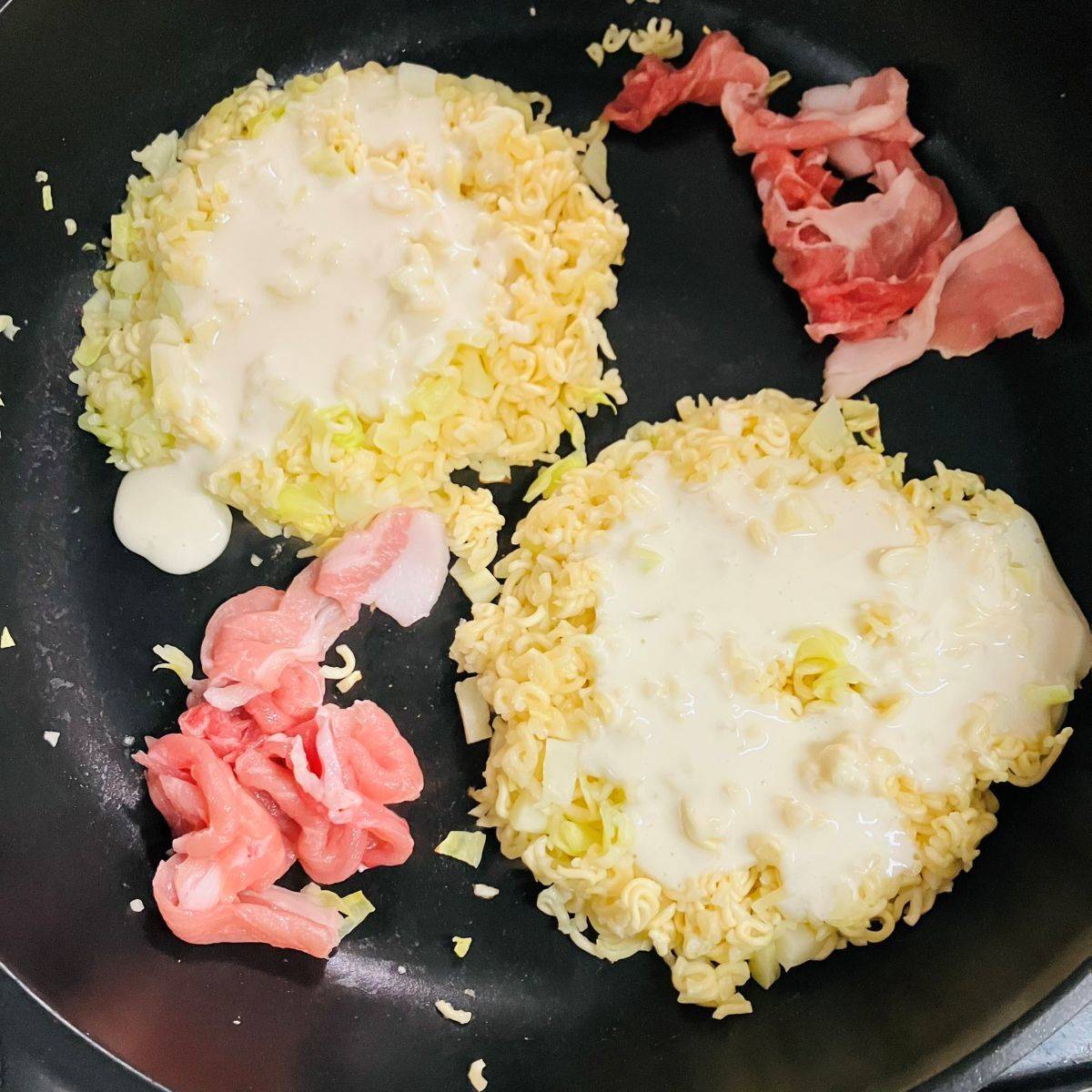 サッポロ一番公式の「サッポロ一番 香ばしみそお好み焼き」のレシピ