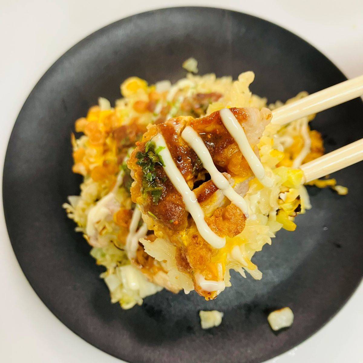 サッポロ一番公式の「サッポロ一番 香ばしみそお好み焼き」のレシピ