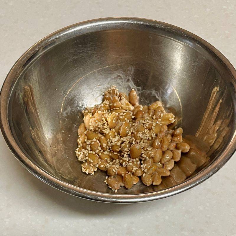 タカノフーズ公式の「ごま納豆」のレシピ