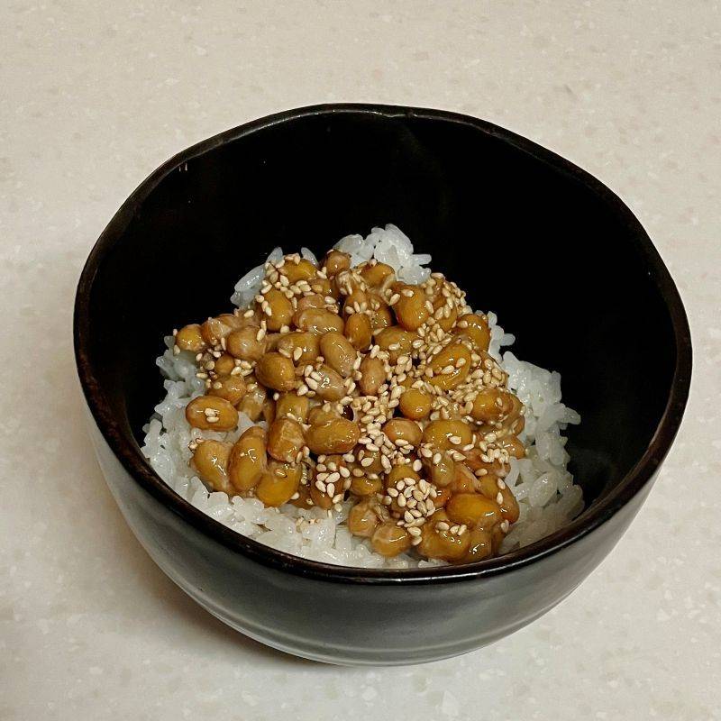 タカノフーズ公式の「ごま納豆」のレシピ