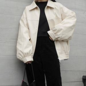 羽織るだけで高見え。ワードローブで頼れる「titivate」のレザージャケット