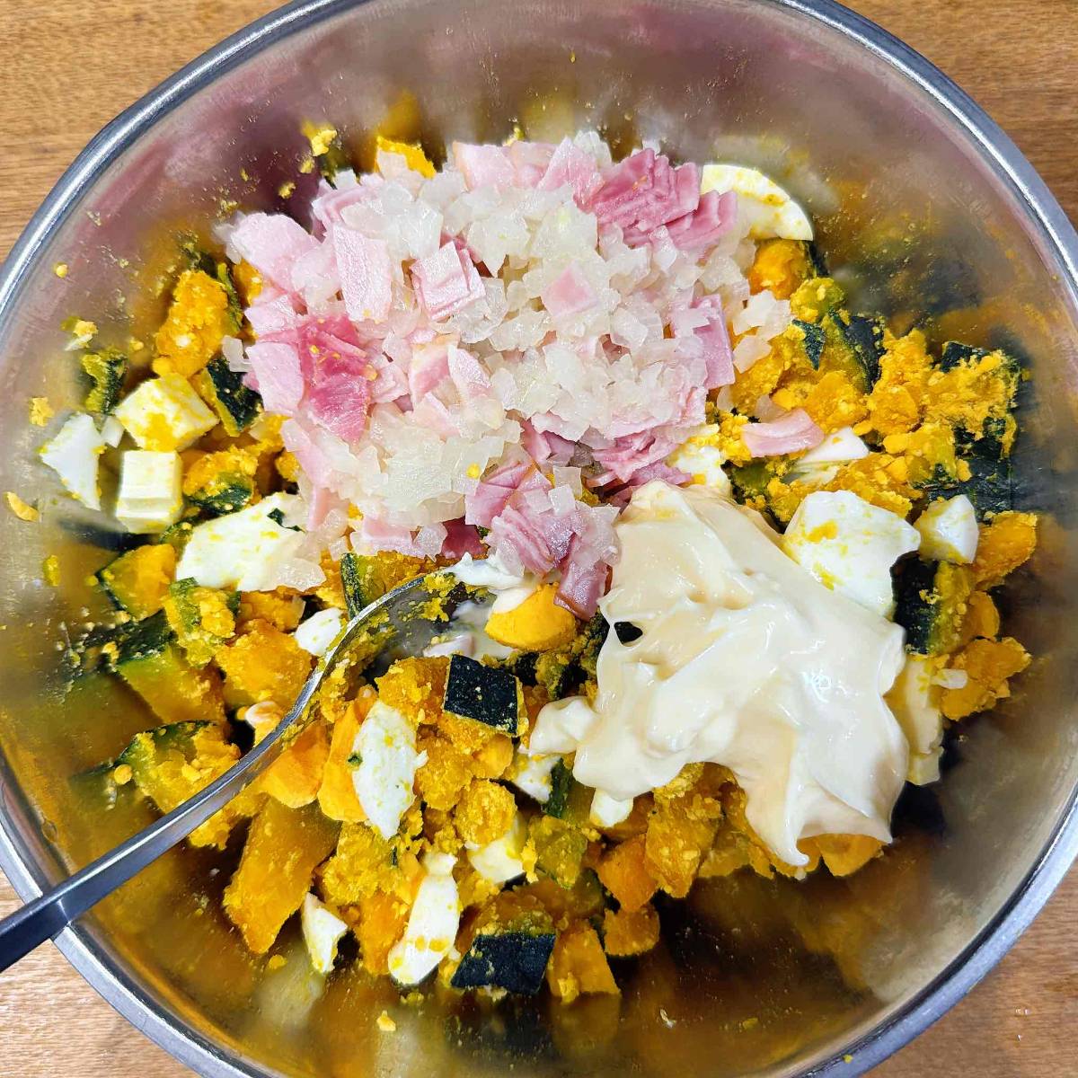 JA全農公式の「かぼちゃとたまごサラダ」のレシピ