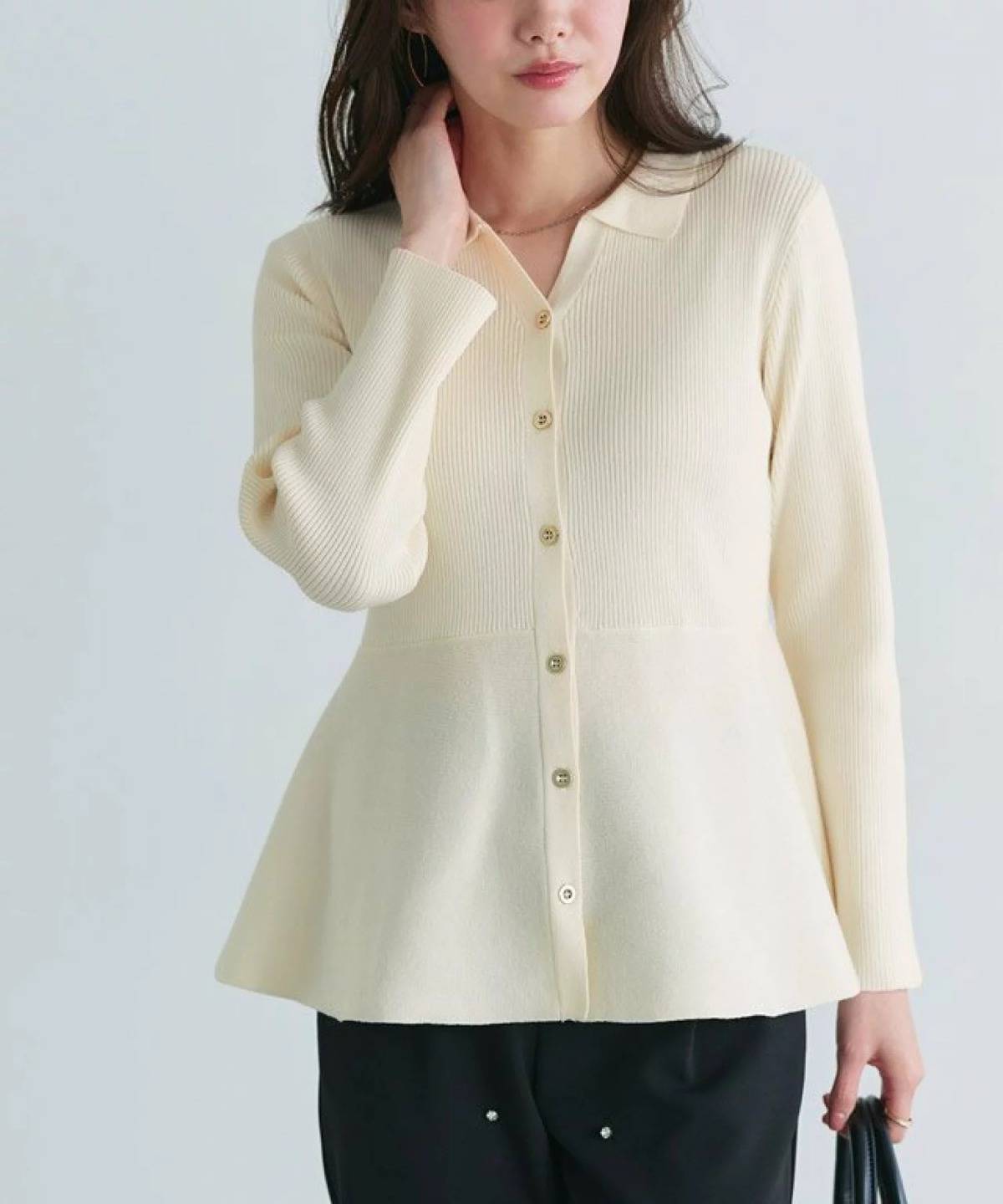 Pierrot 襟付きVネックぺプラムカーディガン