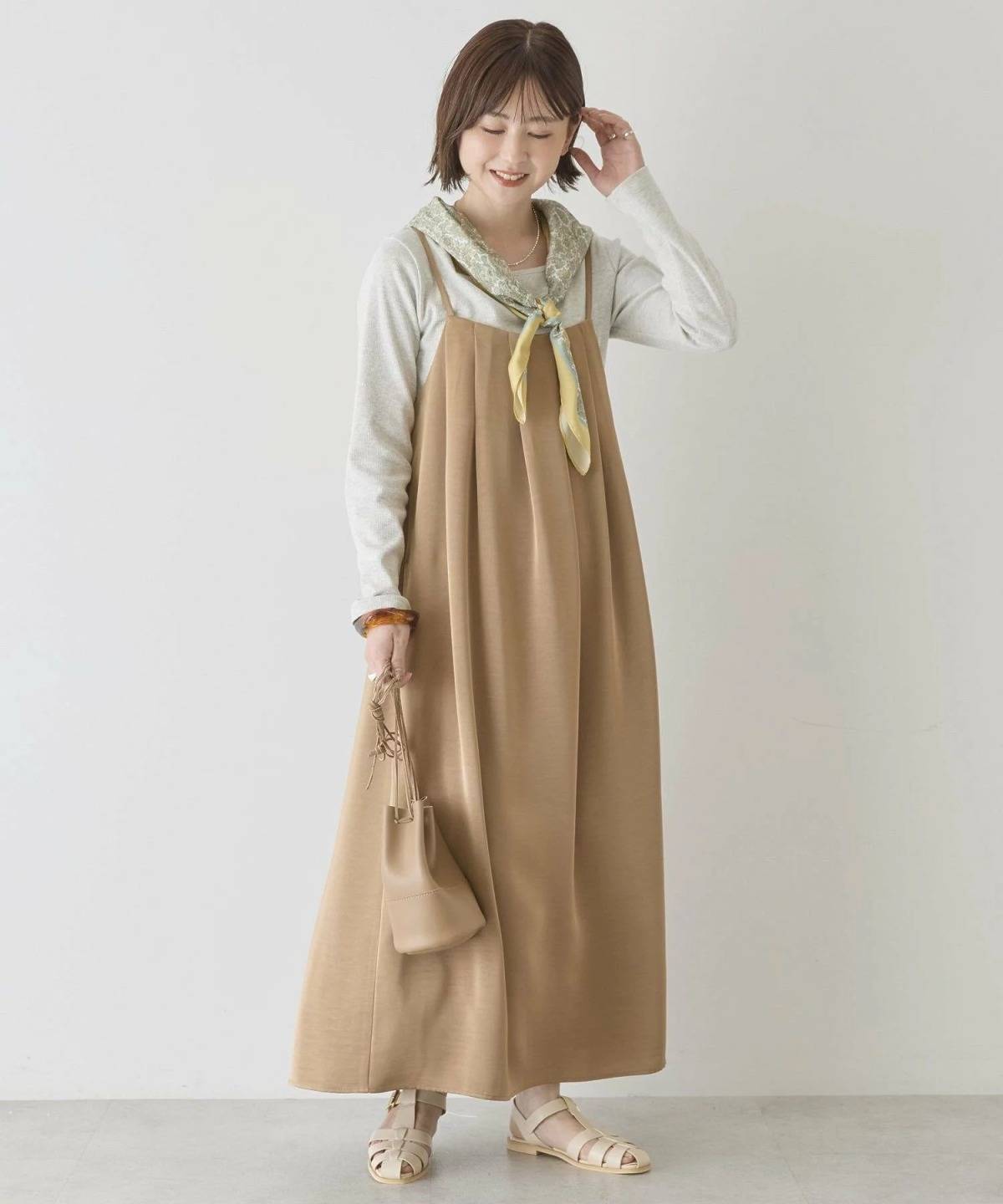 AMERICAN HOLIC タックサテンキャミワンピース