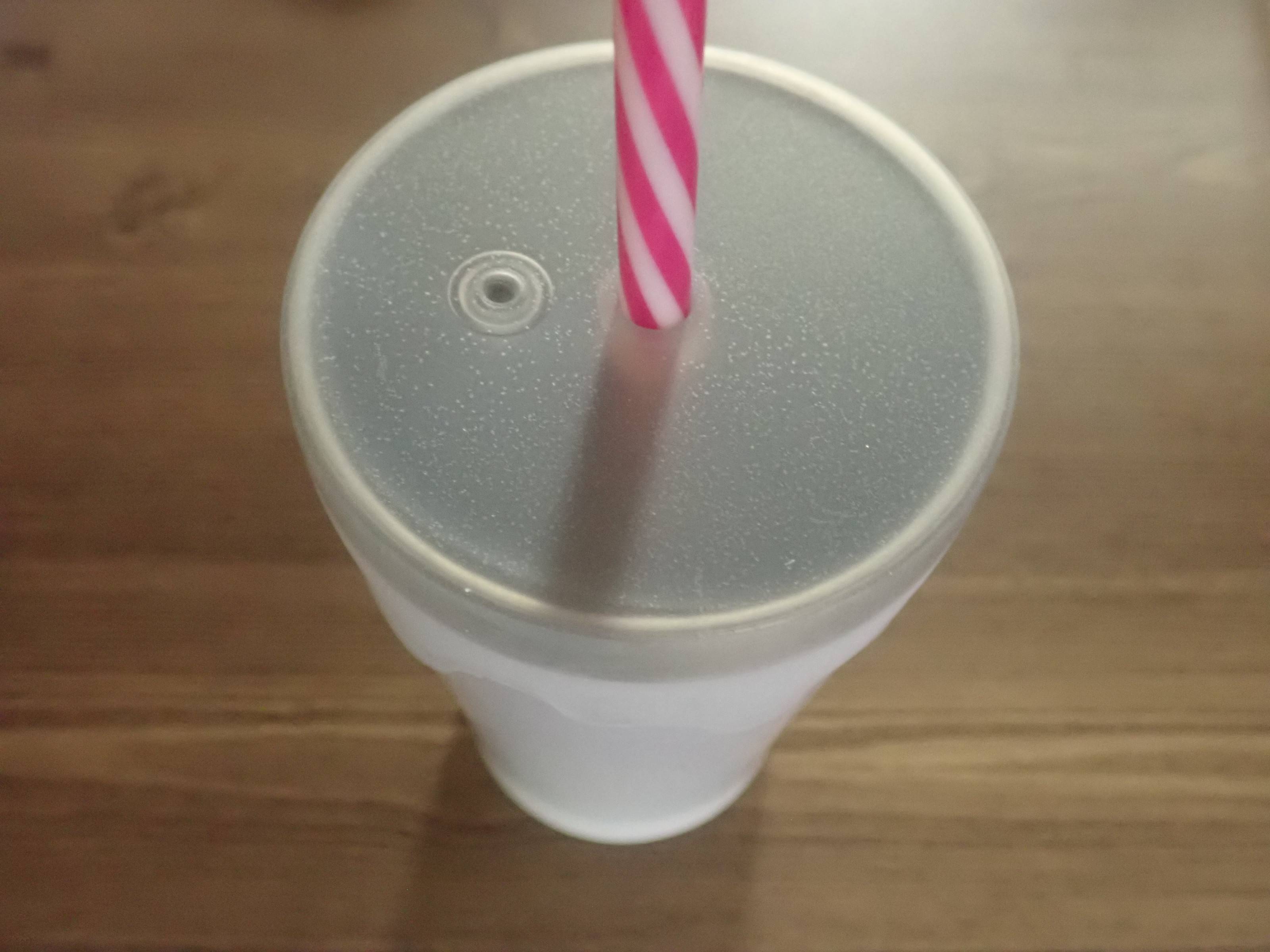 ダイソーのシリコーンカップカバー