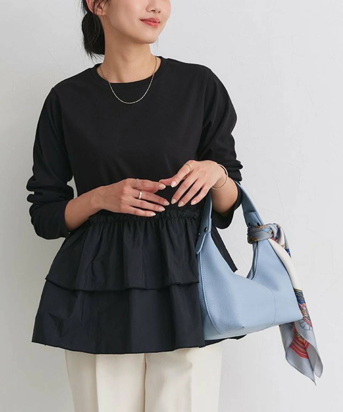 Pierrot フリルドッキングプルオーバー