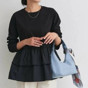  Pierrot フリルドッキングプルオーバー 