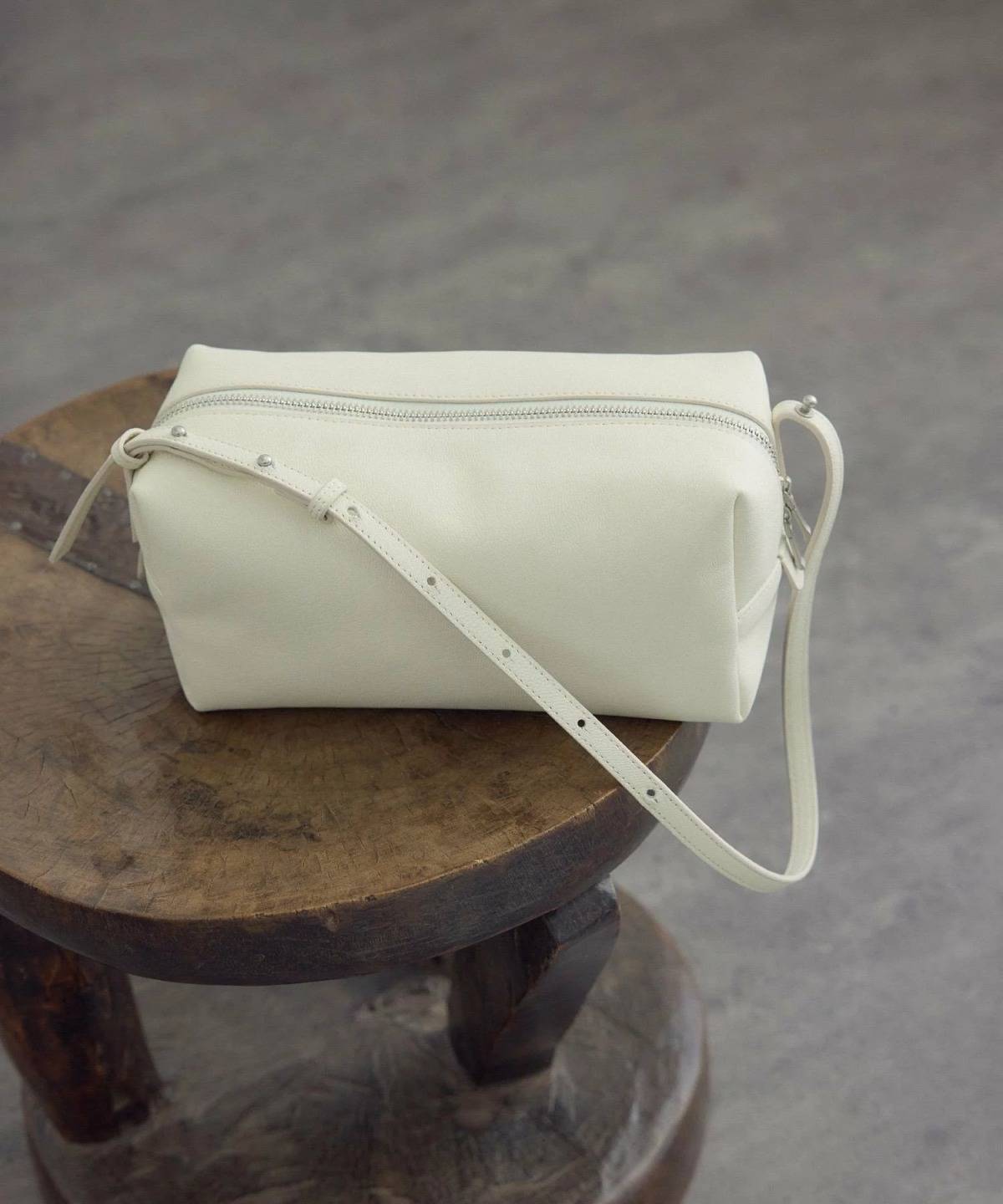 SALON adam et rope' ゴートレザーショルダーバッグ