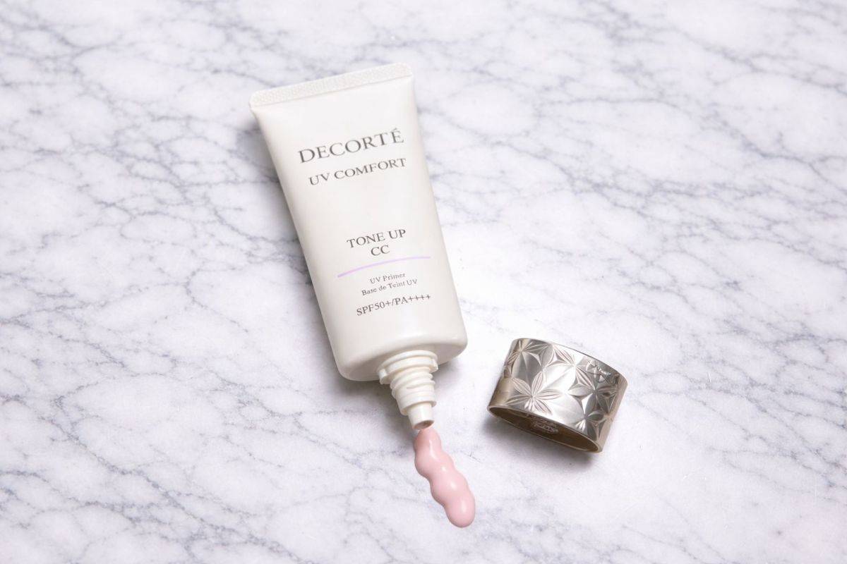 DECORTÉ「UV コンフォートトーンアップCC 10」商品テクスチャ