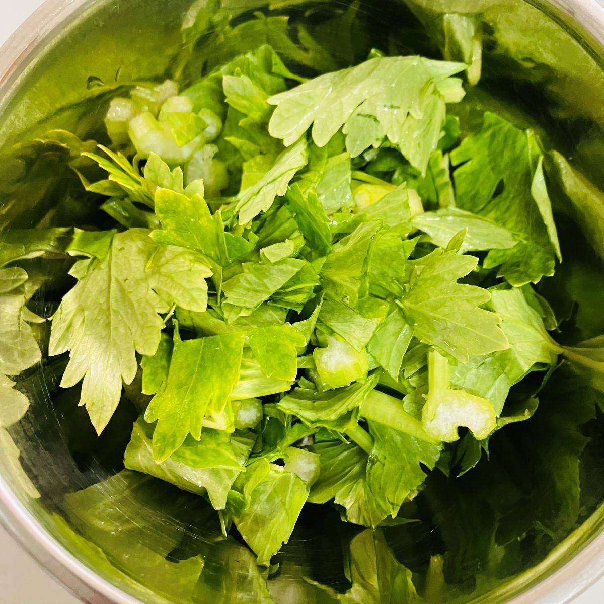 テーブルマーク公式の「あさりとクレソンの鍋うどん」のレシピ