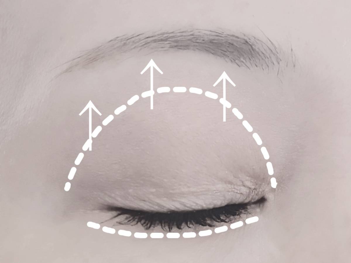 &nd by rom&nd アンドバイロムアンド Greige グレージュシリーズ メロウタッチシングルアイシャドウ SH01へイジーピンク 塗布方法 筆者目元