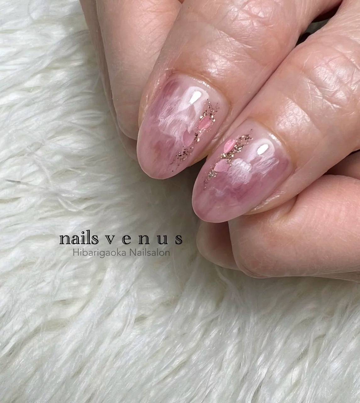 ピンクのニュアンスネイル