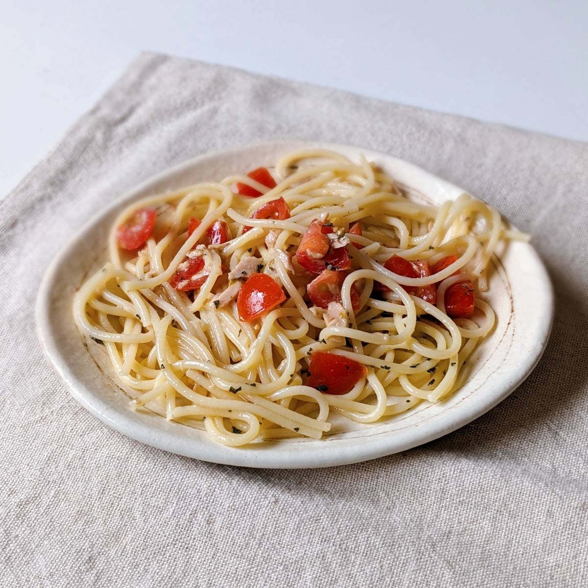 いなば公式の「トマトとツナの冷製パスタ」のレシピ