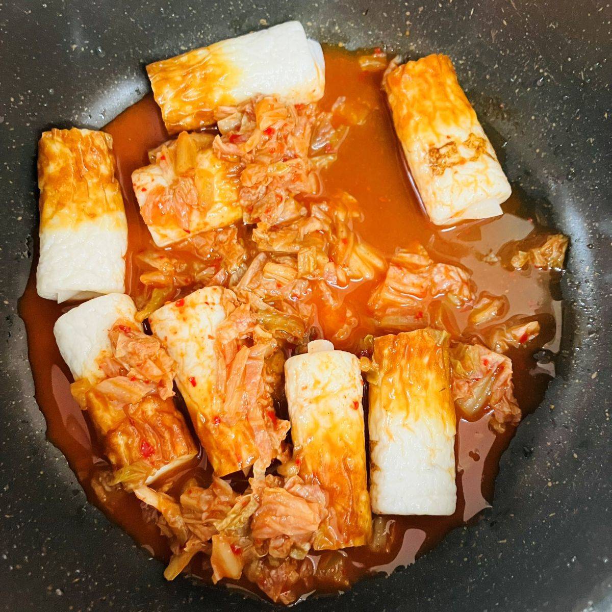 紀文公式の「ちくわのキムチトッポギ」のレシピ