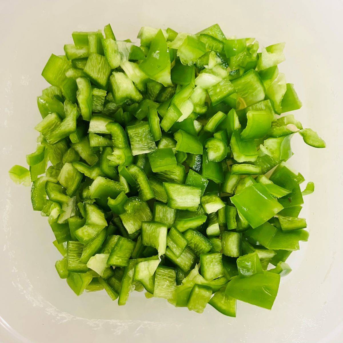 JAグループ公式の「にんじんとピーマンの肉味噌そぼろ」のレシピ