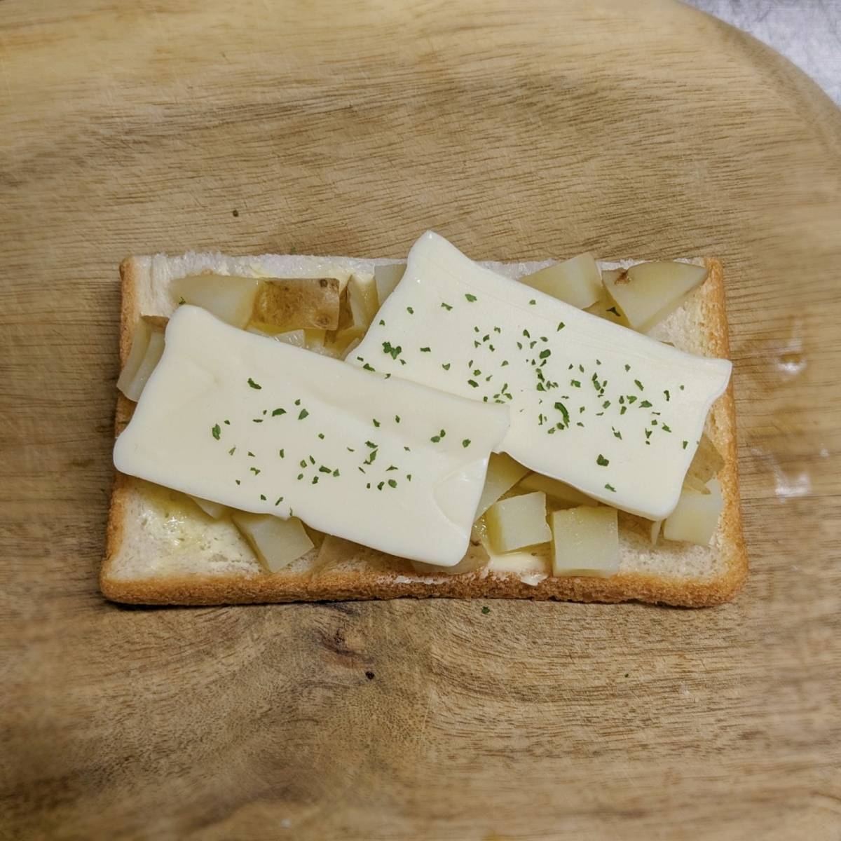 JAグループ公式の「ポテトチーズトースト」のレシピ