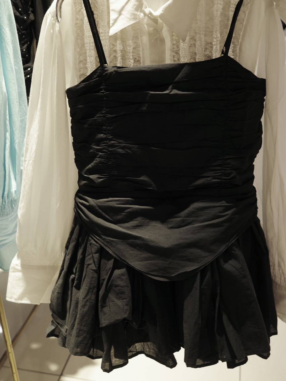 crinkle crinkle crinkleのコルセットキャミソール