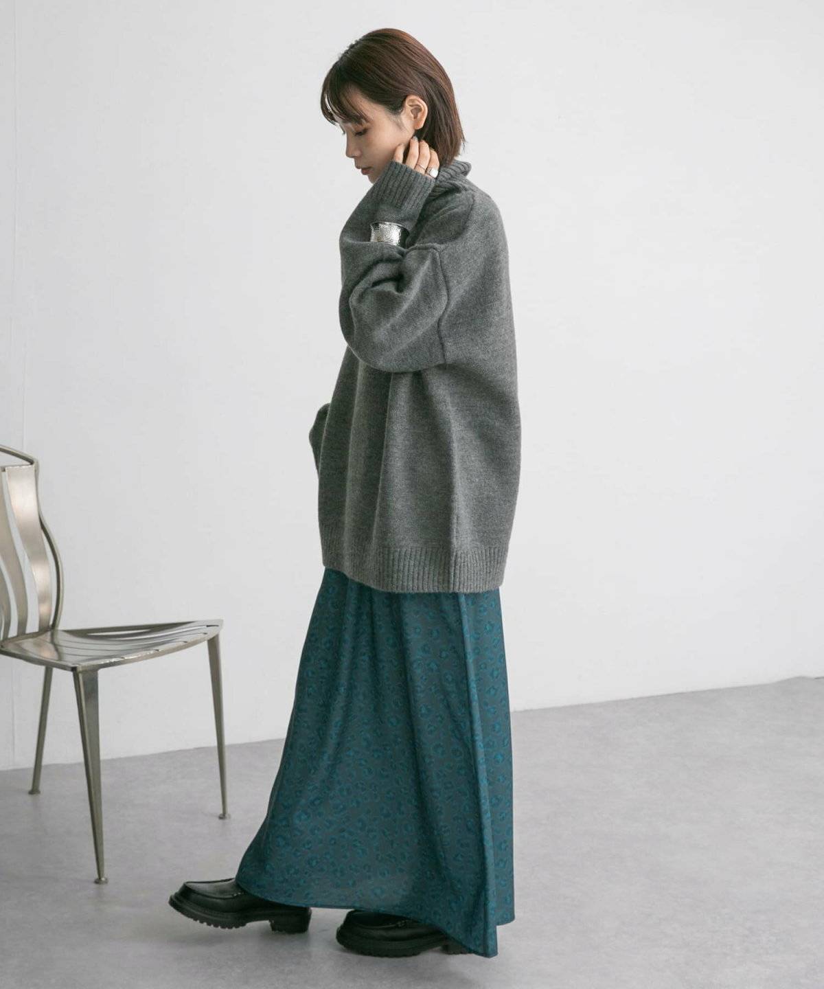 アニマル柄のスカートを使った大人可愛いコーデ