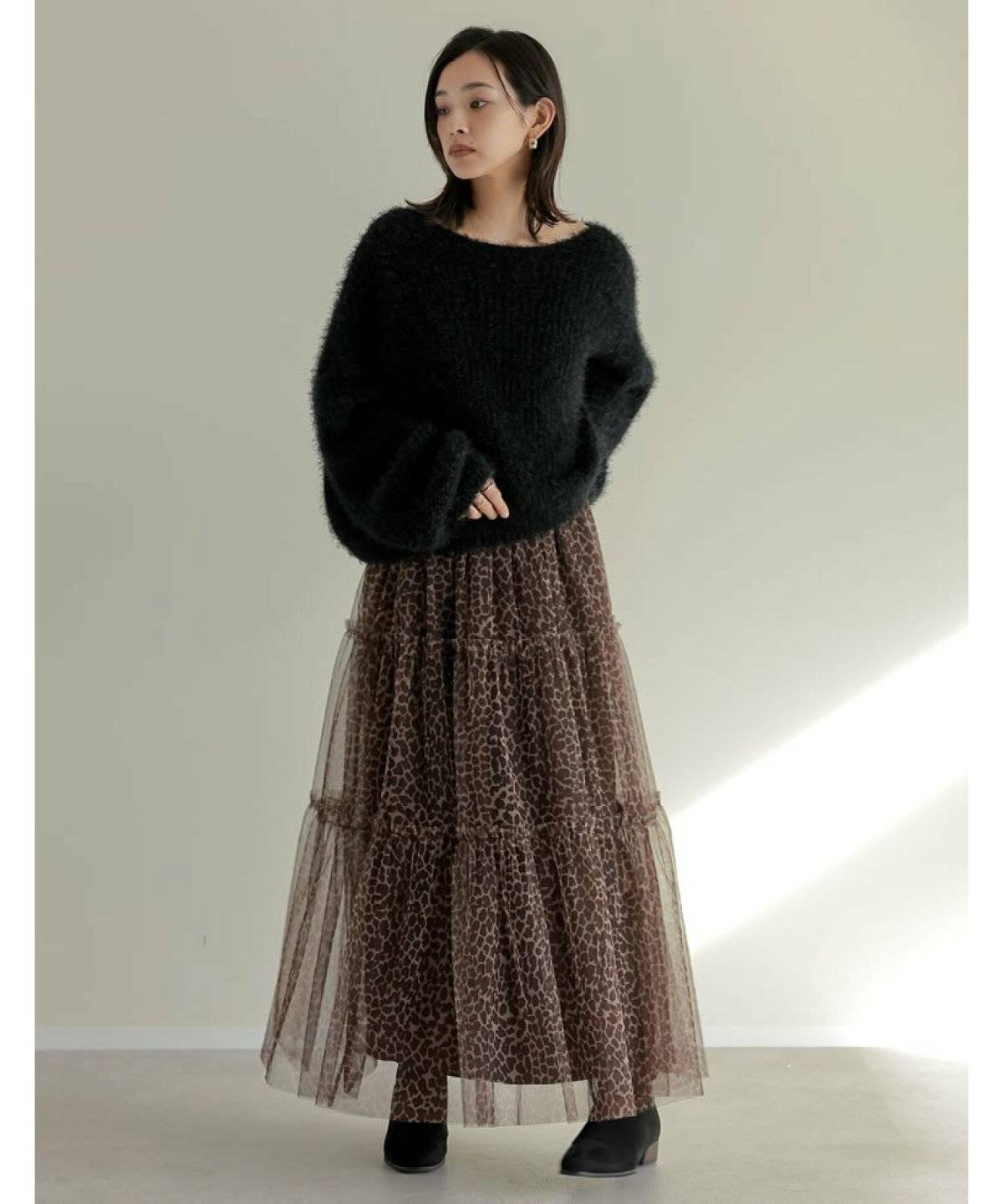 アニマル柄のスカートを使った大人可愛いコーデ