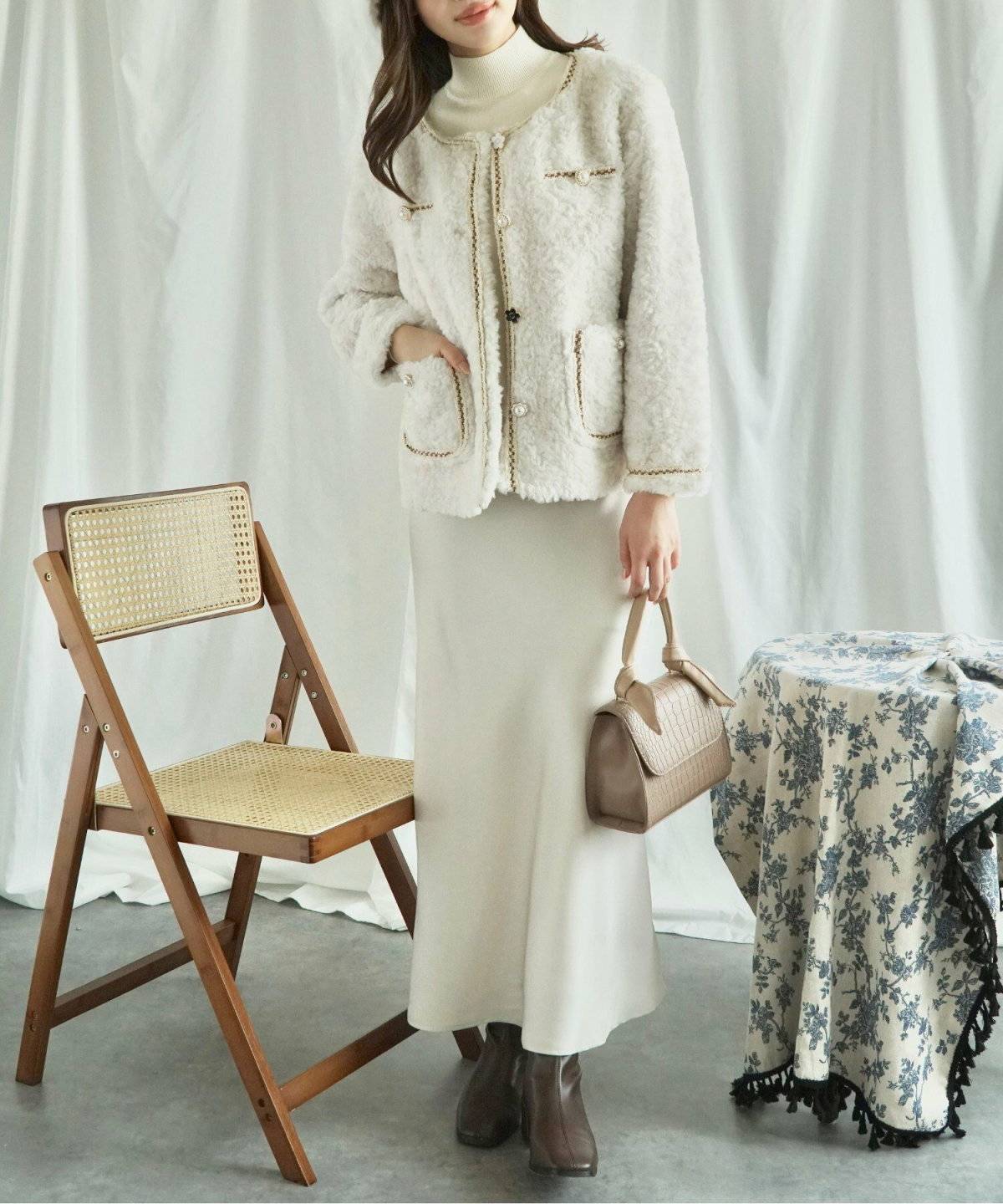 冬コーデの女性