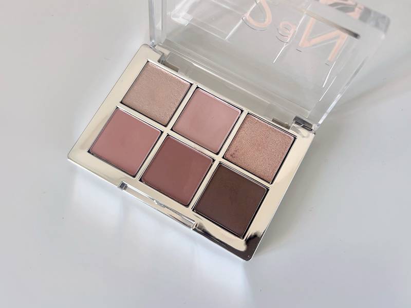 2aNアイシャドウの蓋開け画像