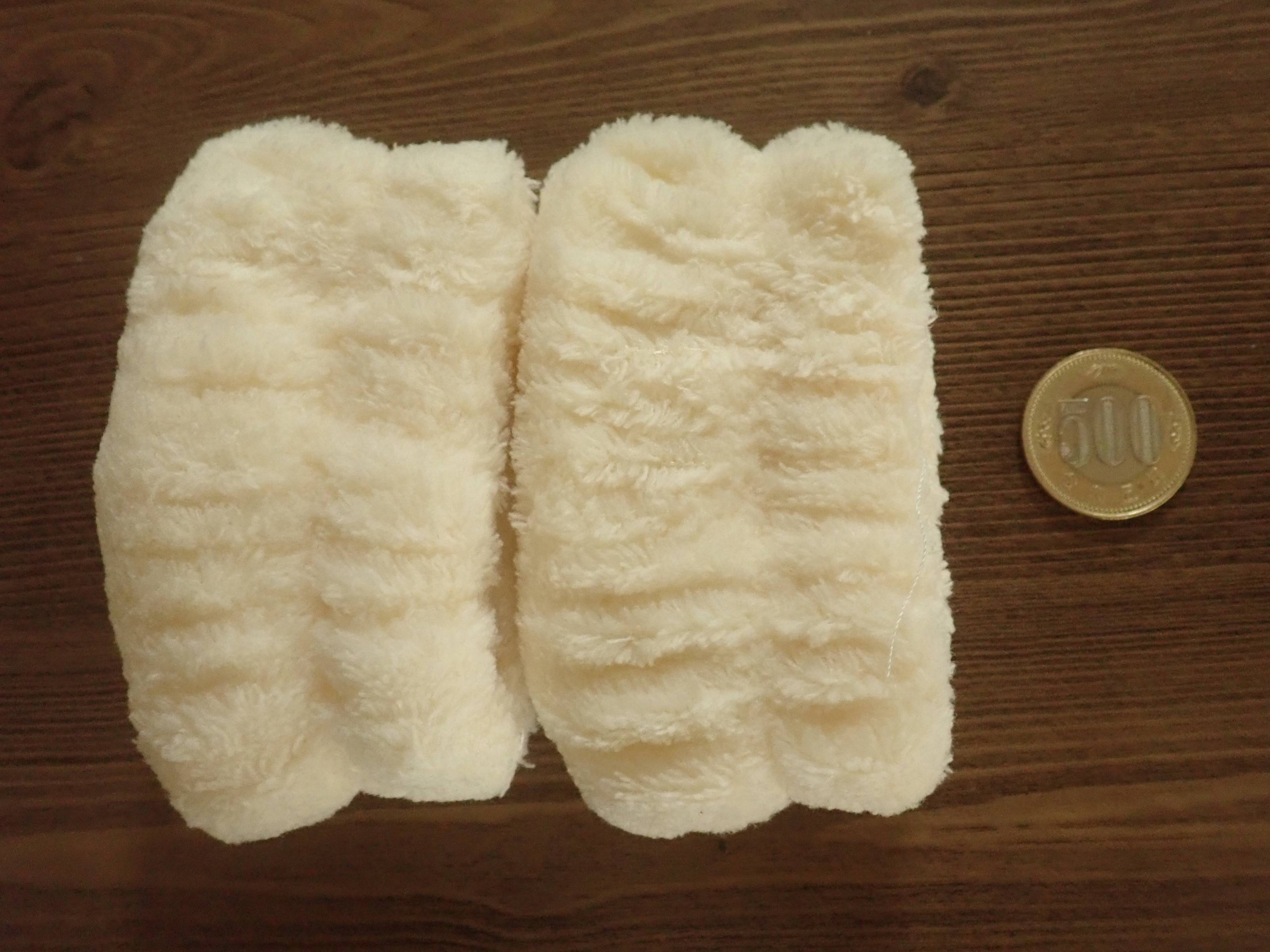 ダイソーの洗顔用リストバンド(アイボリー)