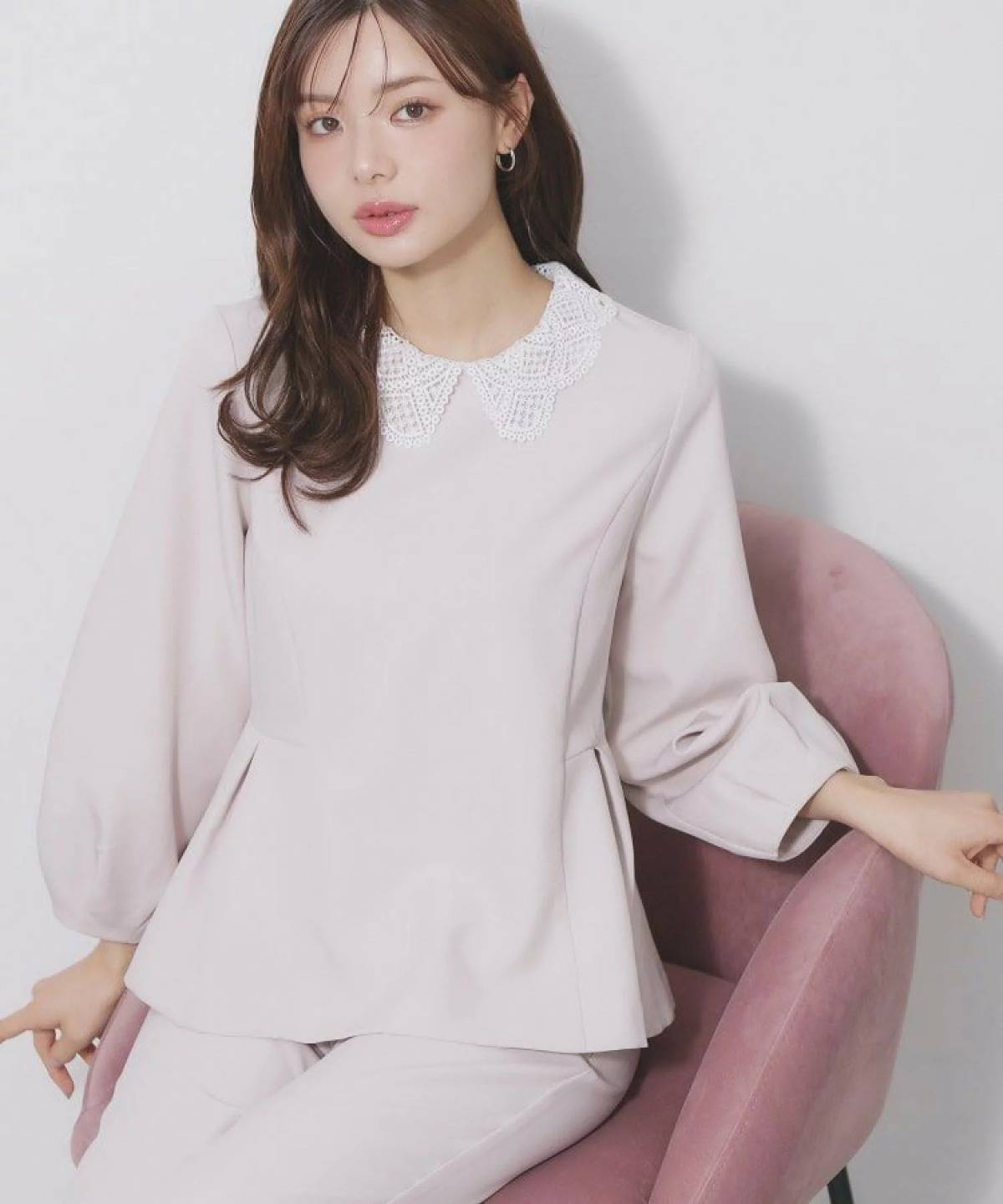 index レース衿ペプラムブラウス