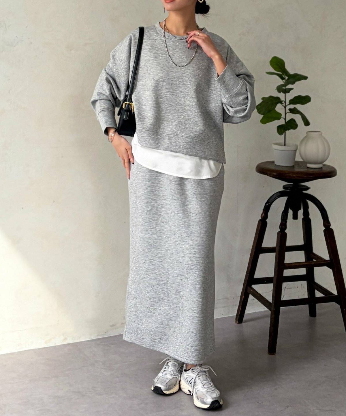 夏コーデの女性