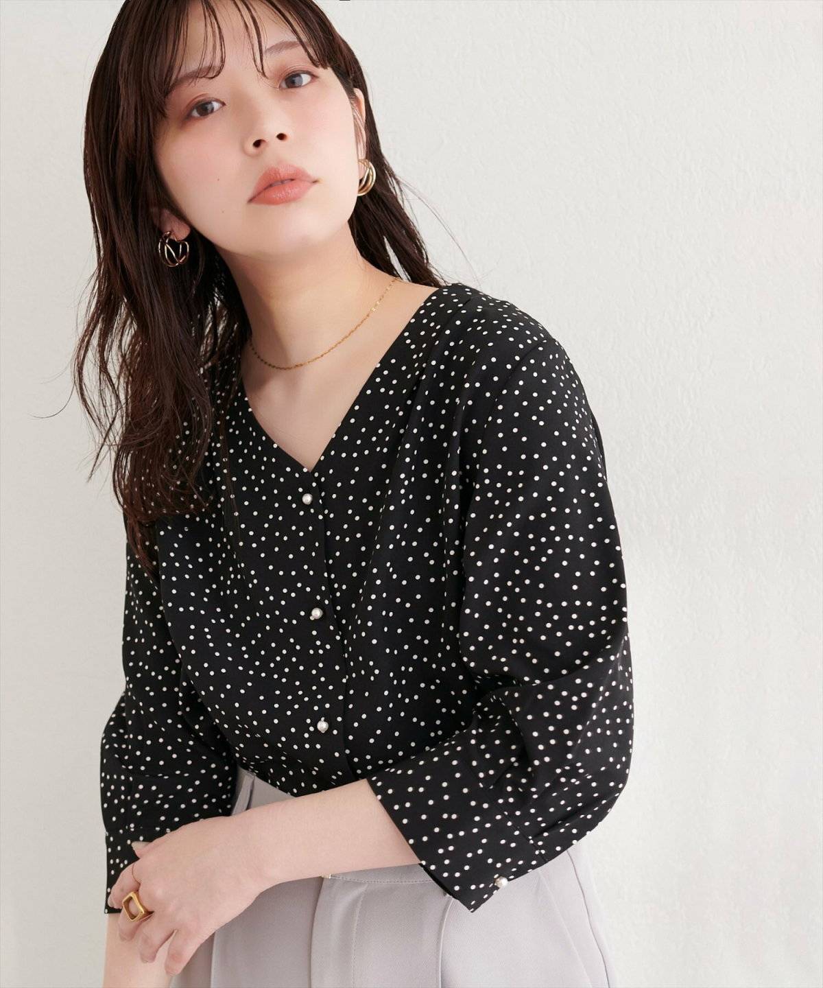 夏コーデの女性