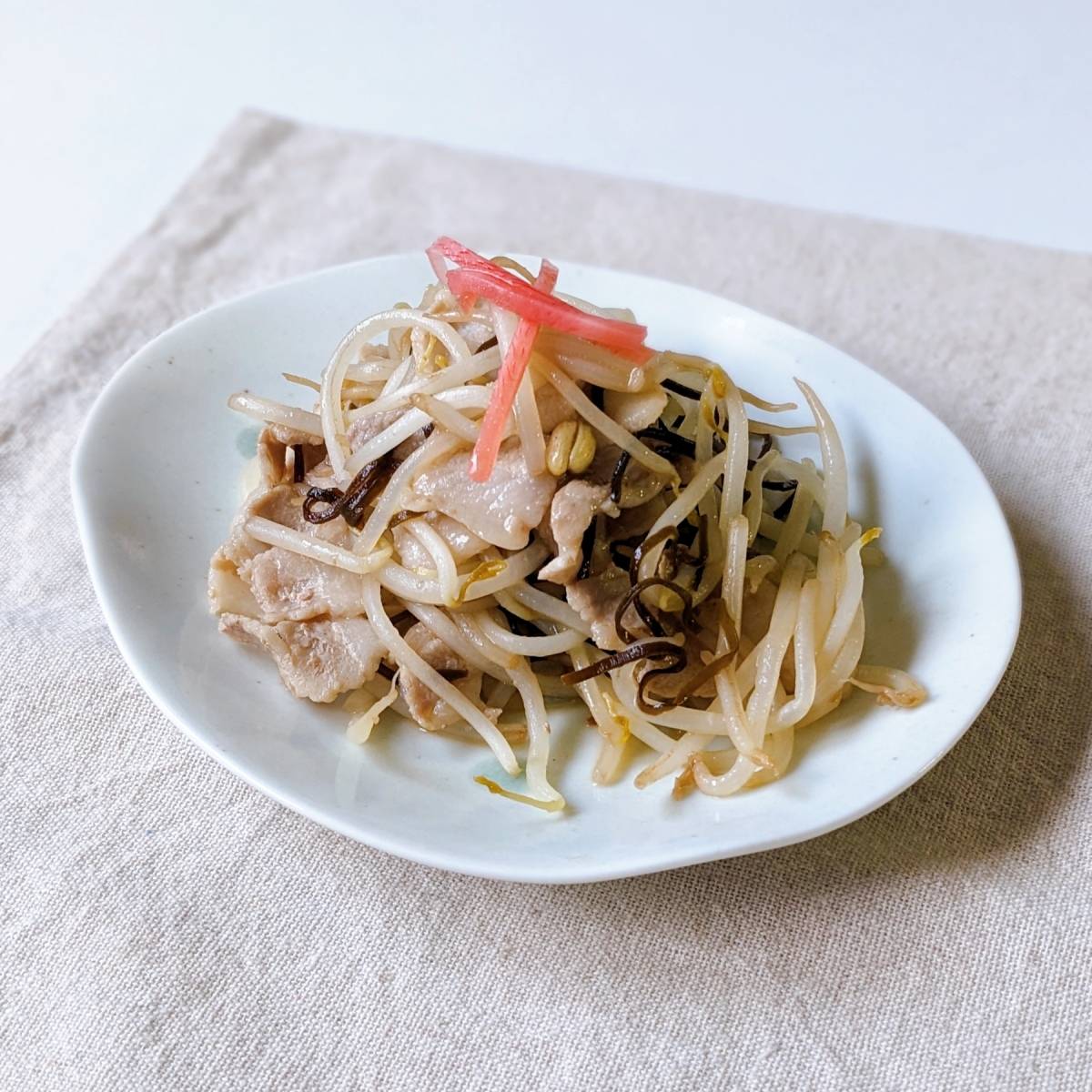 くらこん公式の「塩こんぶで豚バラ白菜」のレシピ