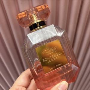 ふわっと甘くて沼る♡疲れた日に包まれたい「VICTORIA’S SECRET」のオードパルファム