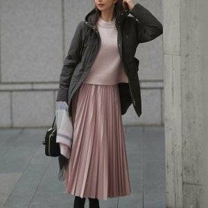 ギャザースカートとプリーツスカートの違いとは？コーデも紹介！