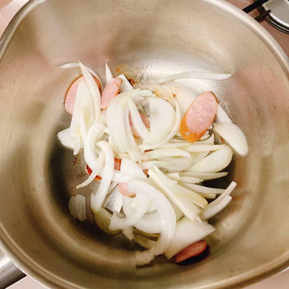 サッポロ一番公式の「ジュースで簡単♪トマトラーメン」のレシピ