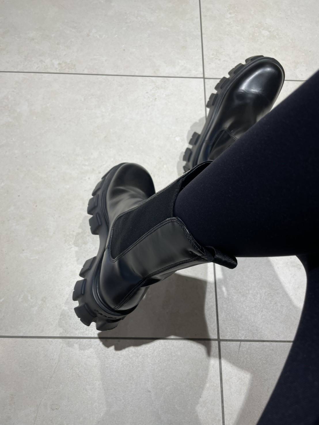 PRADA モノリスサイドゴアブーツ