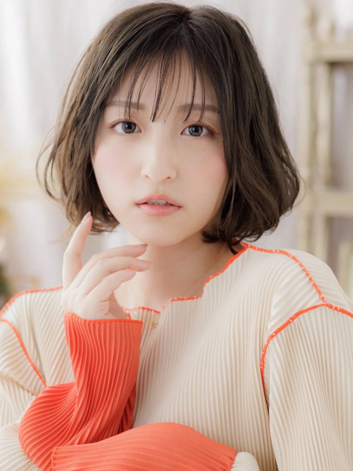 サイドにボリュームがあるパーマボブ