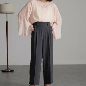 【パンツ編】ぽっこりお腹が目立ってる……？避けたい春のNGコーデ