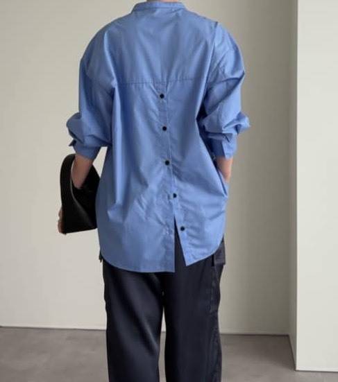 ブルーシャツコーデ