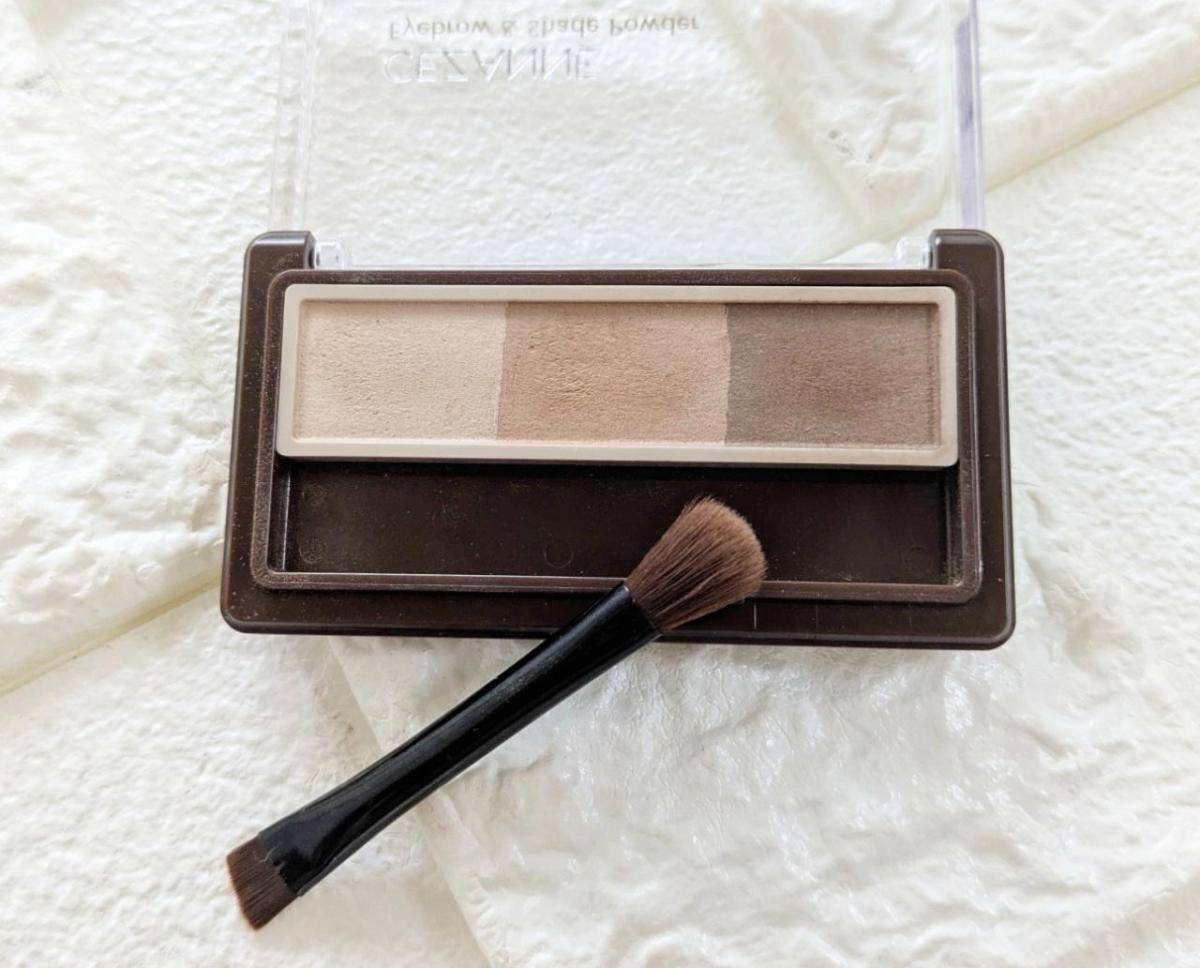 セザンヌアイブロウ＆シェードパウダーナチュラルブラウン